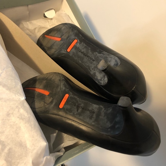 Rockport Black Leather Heels - Picture 7 of 7